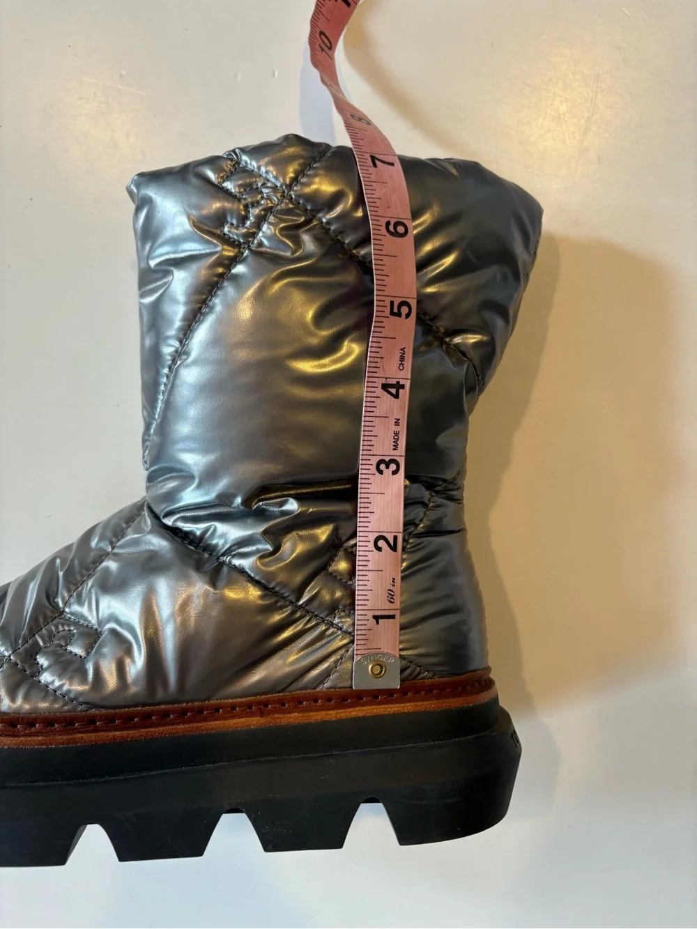 Tory Burch || Sleeping Bag Quilted Winter Booties Snow Ski Moon Boots Silver 5.5